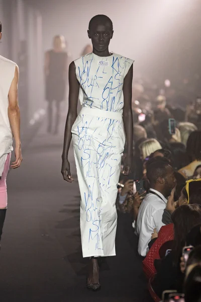 Look 57